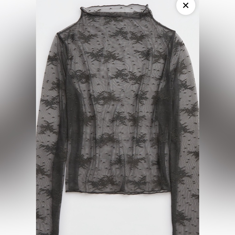 Aerie level up lace layering shirt